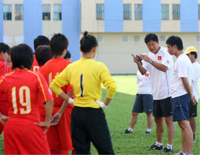 HLV trưởng Trần Vân Phát bắt đầu kế hoạch tập luyện cho ĐTQG nữ, chuẩn bị cho SEA Games 25